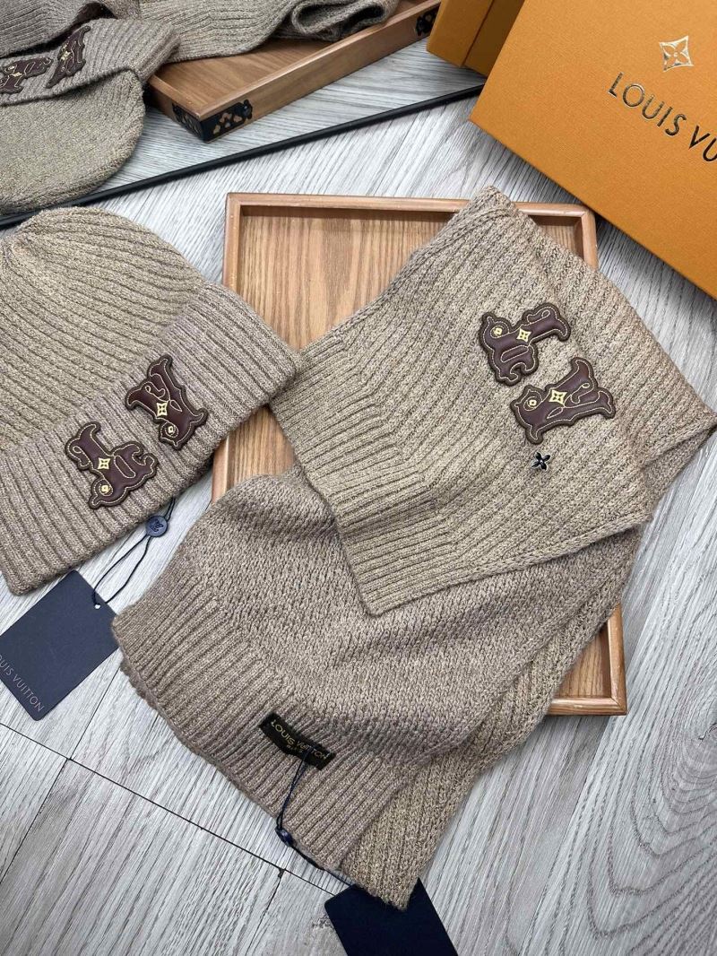 Louis Vuitton Caps Scarfs